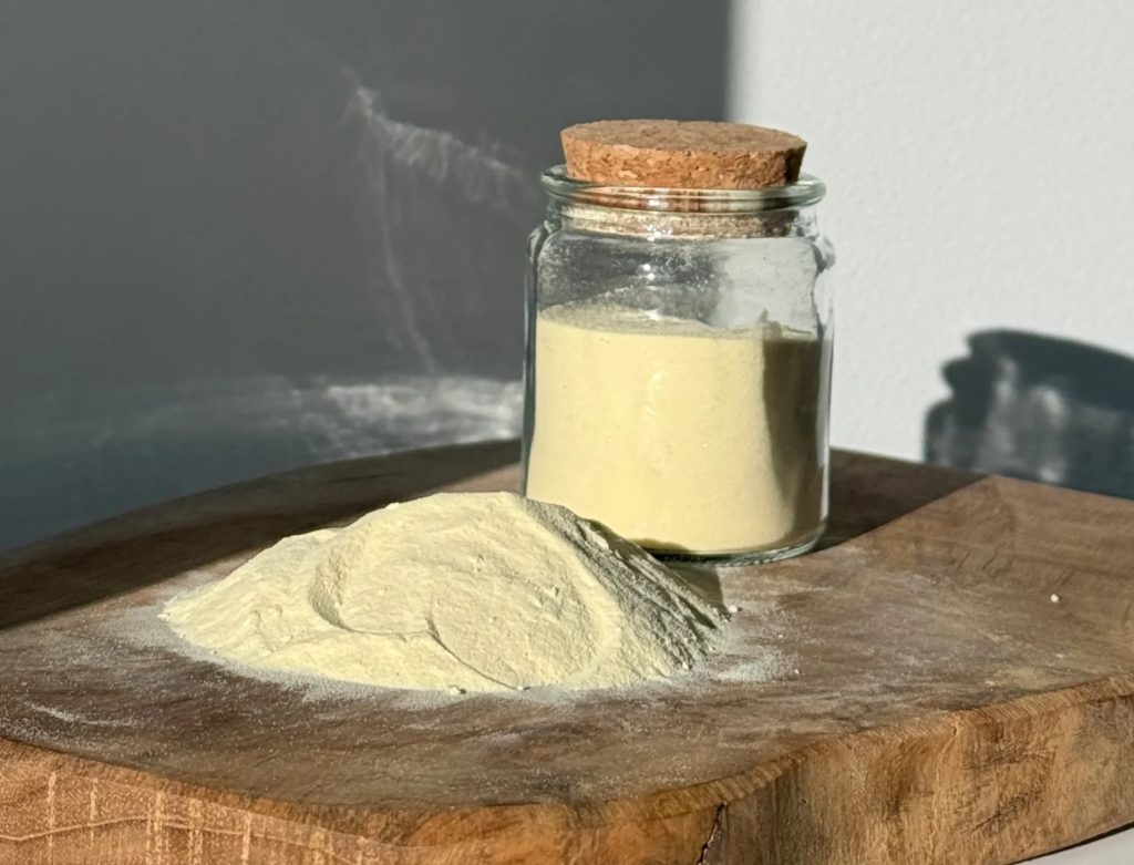 cynatine-poudre-mouton-laine-blanche-soleil-et-lumiere